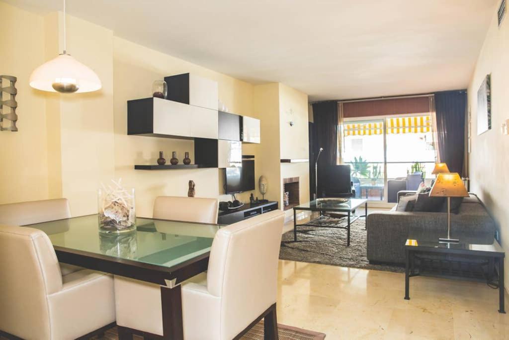 Apartmán Espacioso Apartamento En Guadalmina - Marbella Exteriér fotografie