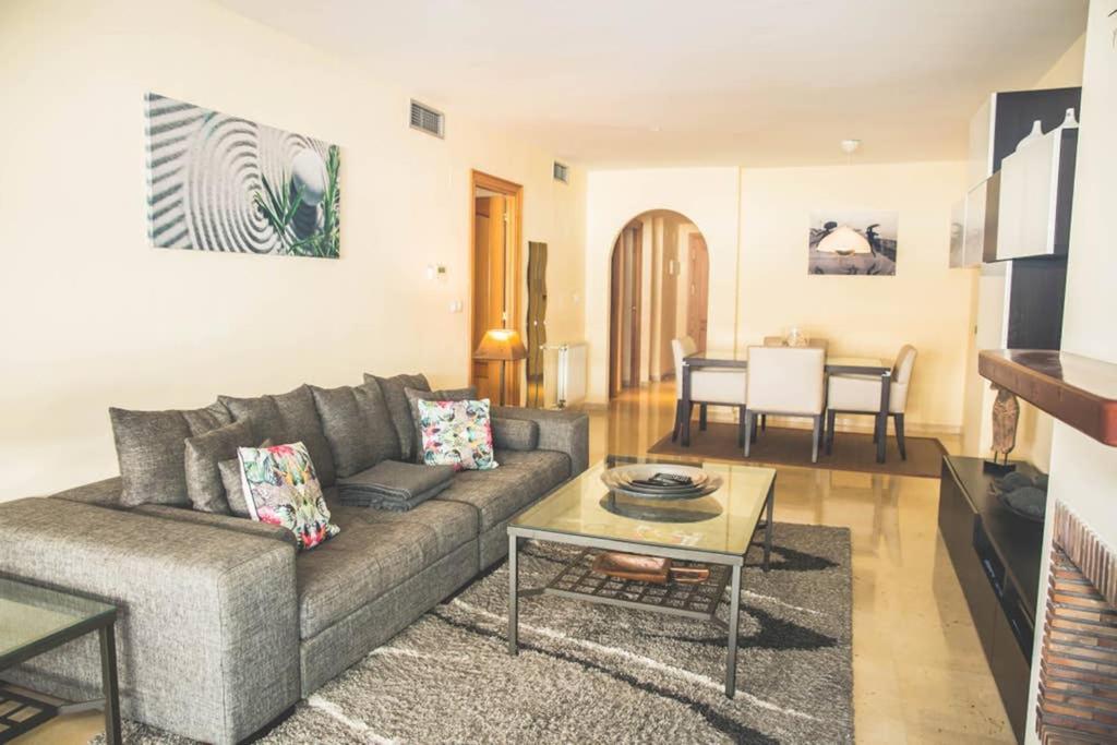 Apartmán Espacioso Apartamento En Guadalmina - Marbella Exteriér fotografie