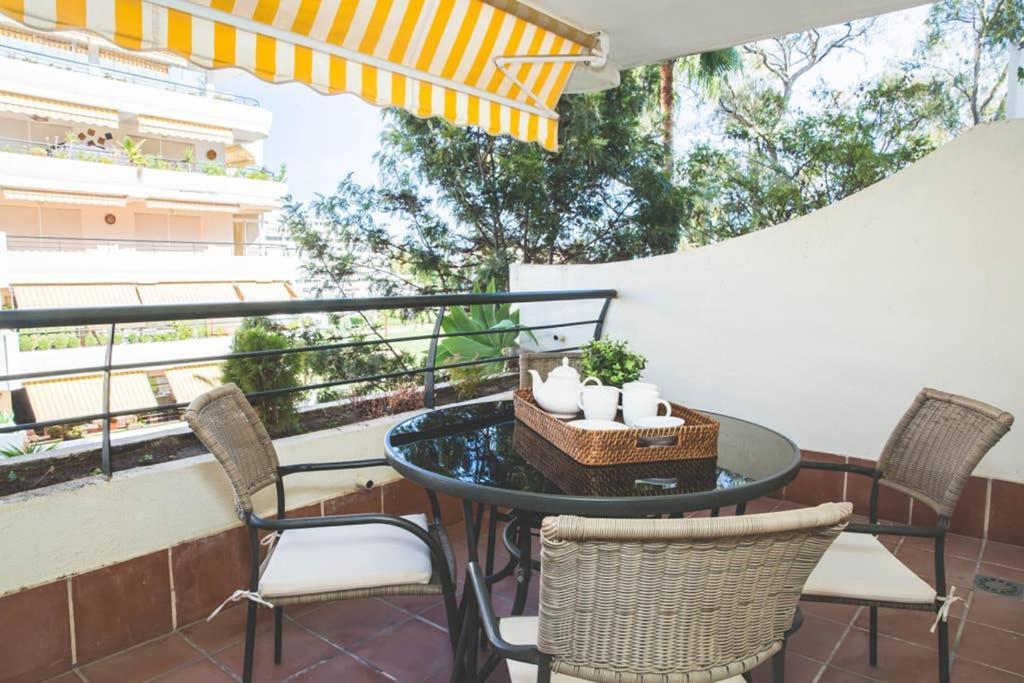 Apartmán Espacioso Apartamento En Guadalmina - Marbella Exteriér fotografie